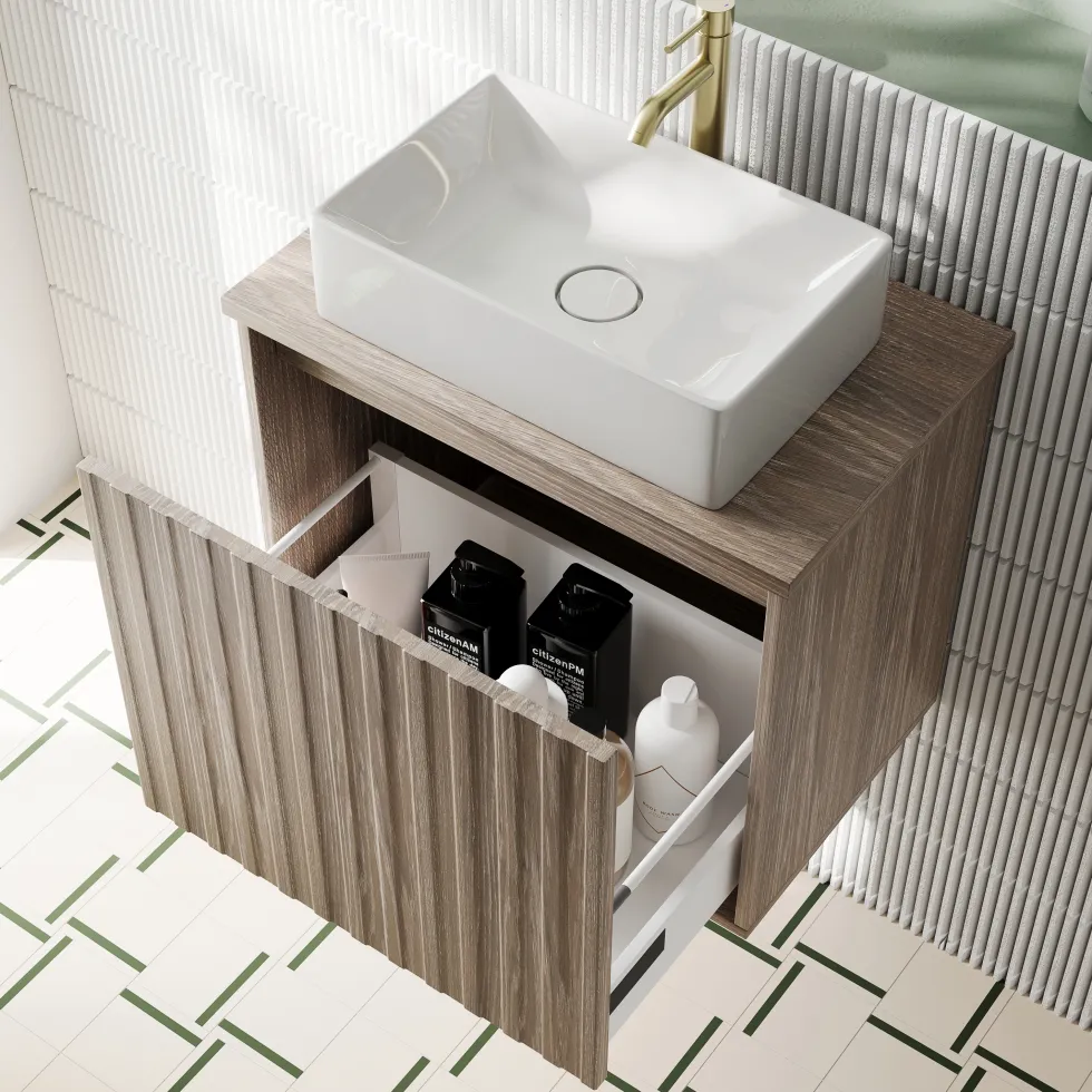 Billy 600mm Wall Hung Vanity Unit with Fluted Drawer Front & Countertop