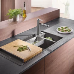 Blanco Linee-S Single Lever Pull Out Kitchen Mixer Tap with Silgranit Matching Finish
