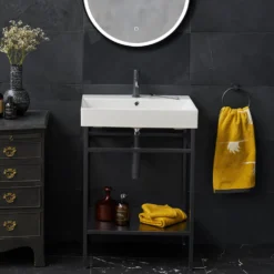 Britton Bathrooms Hoxton Bottle Trap - Matt Black