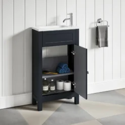 Butler & Rose Catherine Traditional 460mm Cloakroom Vanity Unit with Basin