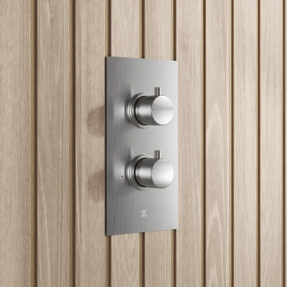 Core Concealed Thermostatic Valve, Fixed Head & Shower Rail Kit