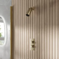 Core 1 Outlet Concealed Shower Valve & Wall Mounted Fluted Spotlight Shower Head