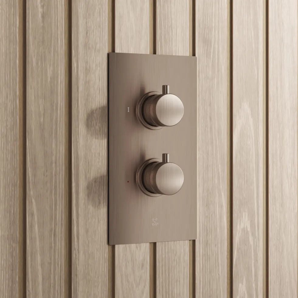 Core 1 Outlet Concealed Valve & Fixed Wall Mounted Square Shower Head