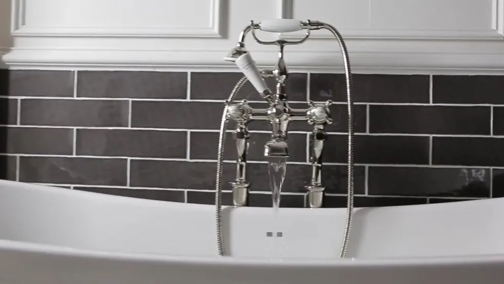 Crosswater Belgravia Wall Unions - Chrome