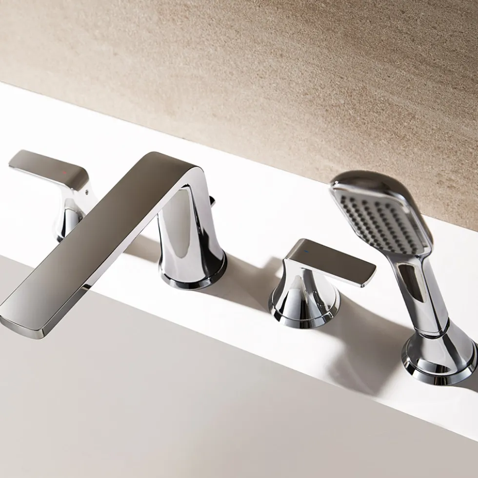Flova Fusion 4 Hole Deck Mounted Bath Shower Mixer with Pull Out Handset