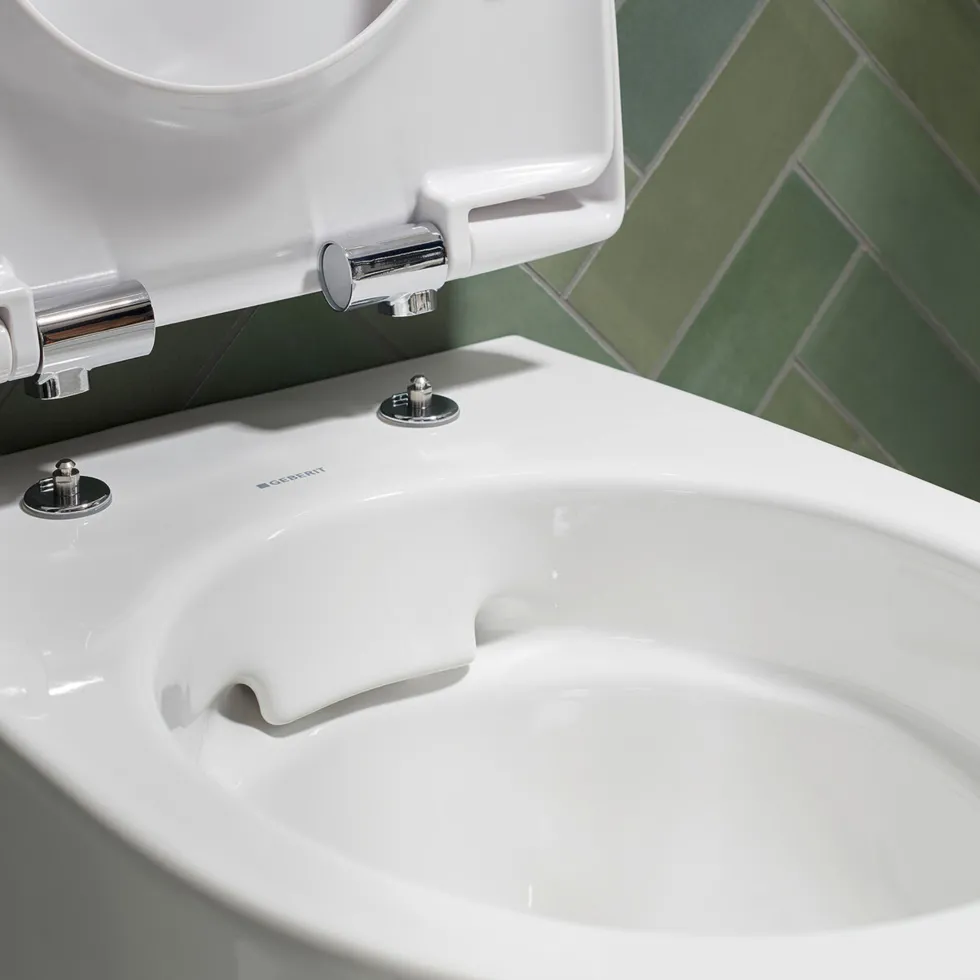 Geberit Selnova Rimless Compact Wall Hung Toilet & Soft Close Seat