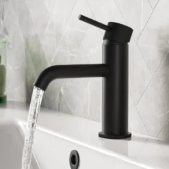 Harbour Clarity Knurled Basin Mixer Tap & Waste and Bath Shower Mixer Tap with Shower Kit