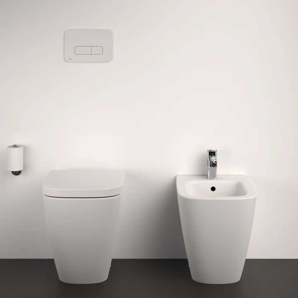 Ideal Standard i.life S Compact Back To Wall Rimless Toilet with Soft Close Seat