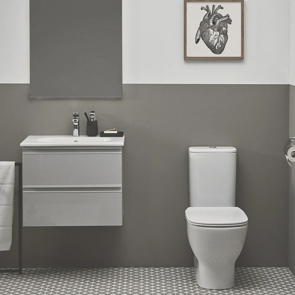 Ideal Standard Tesi Wafer Thin Soft Close Toilet Seat with Quick Release Hinges