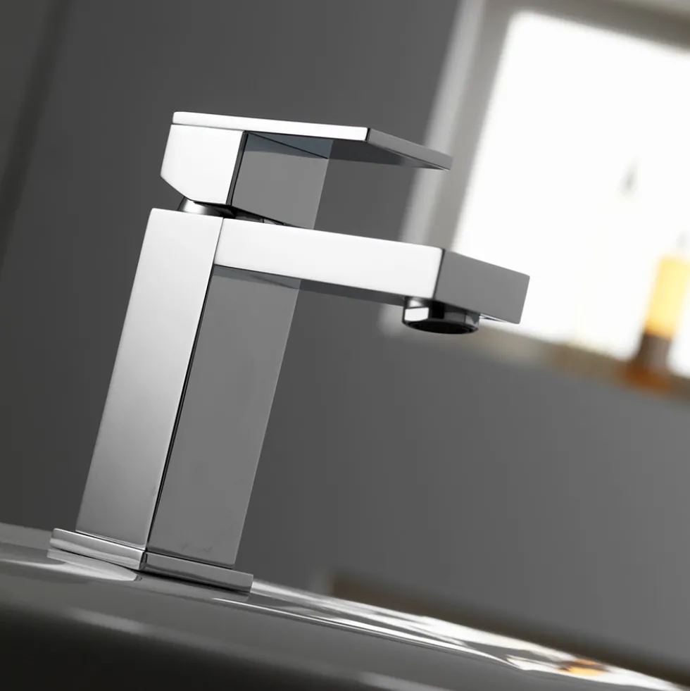 Pura Bloque Single Lever Basin Mixer with Clicker Waste