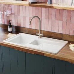 Rangemaster Arlington 1.5 Bowl White Fireclay Ceramic Sink & Waste Kit - 985 x 500mm