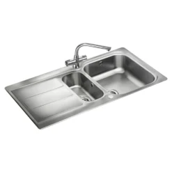 Rangemaster Glendale 1.5 Bowl Brushed Stainless Steel Sink & Waste Kit with Reversible Drainer - 950 x 508mm