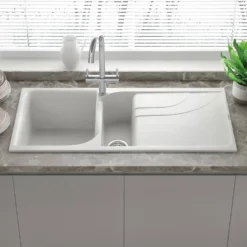 Reginox Ego White Granite Composite 1.5 Bowl Kitchen Sink & Vellamo FlexiSpray Kitchen Mixer