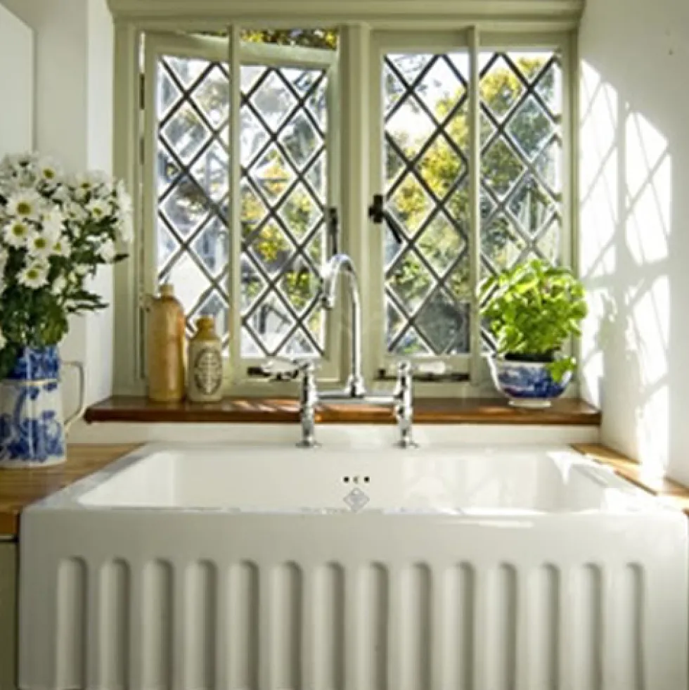 Shaws Bowland Fluted Front White Ceramic Belfast Kitchen Sink - 797 x 535mm