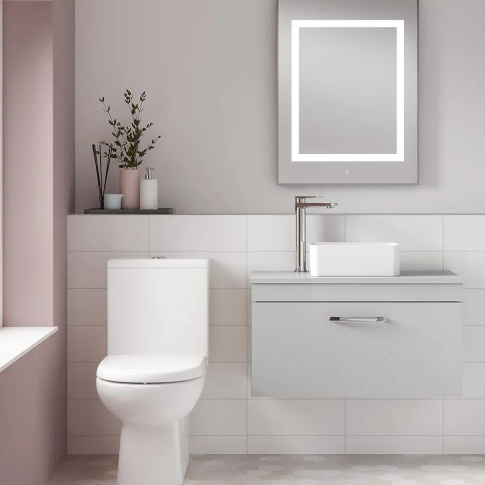 Vellamo City Modern Close Coupled Toilet with Soft Close Seat