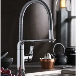 Vellamo Icon Kitchen Tap with Flexible Pull-Away Head - Chrome