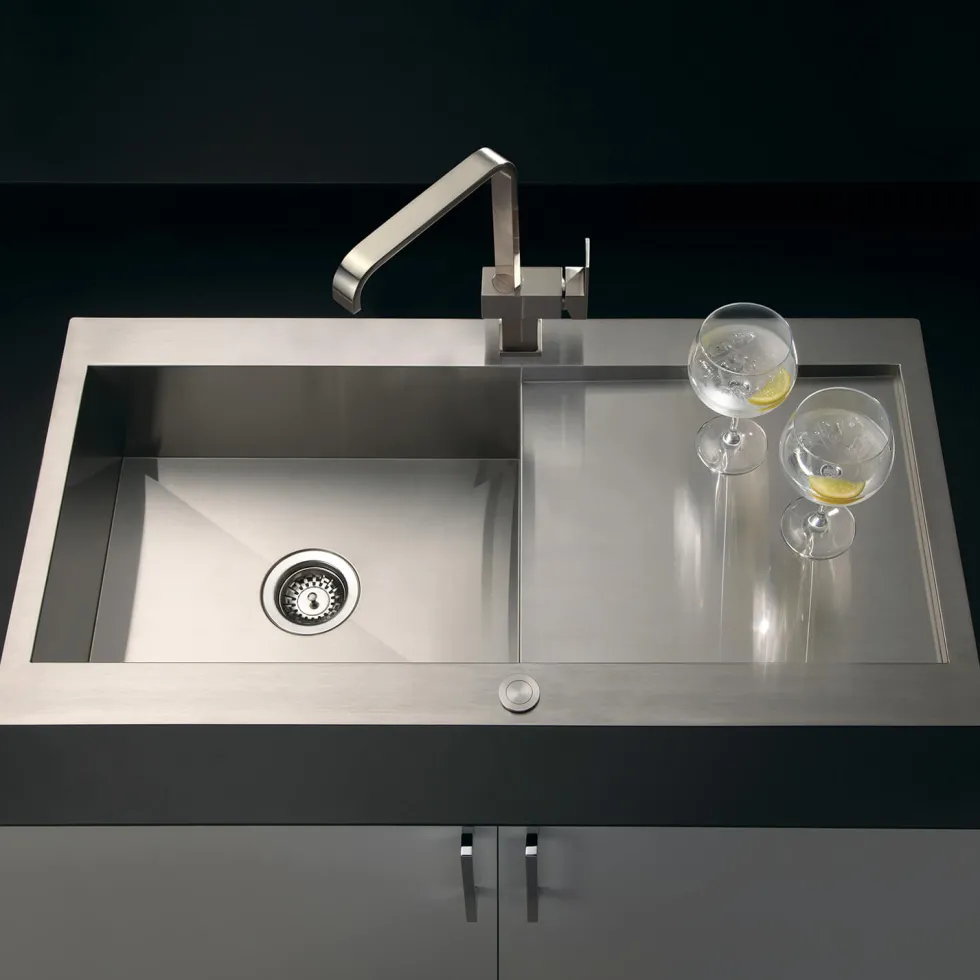 Vellamo Peak 1 Bowl Satin Stainless Steel Sink & Waste with Reversible Drainer - 1000 x 500mm